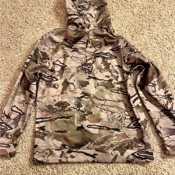 Under armor camo hoodie - Picture 6 of 7